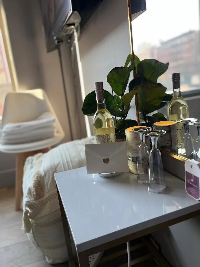 120Les House Apartment New York