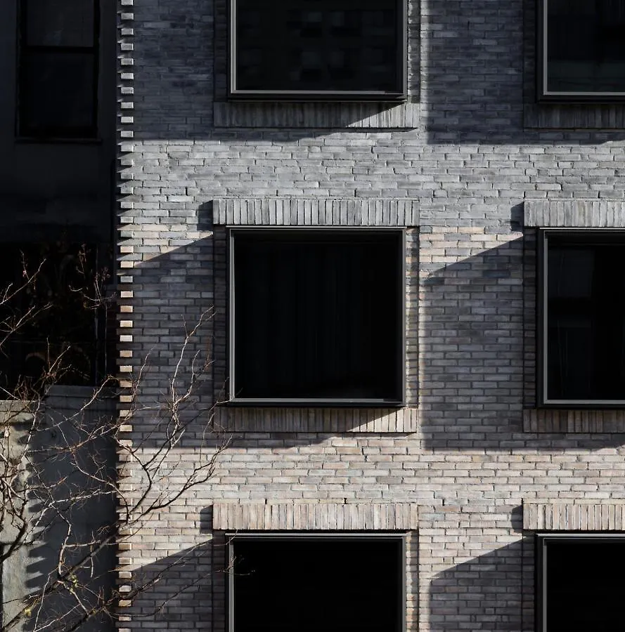 120Les House Apartment New York