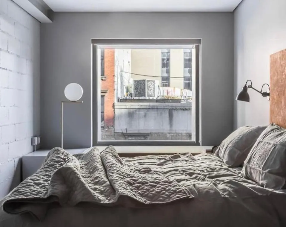 120Les House Apartment New York