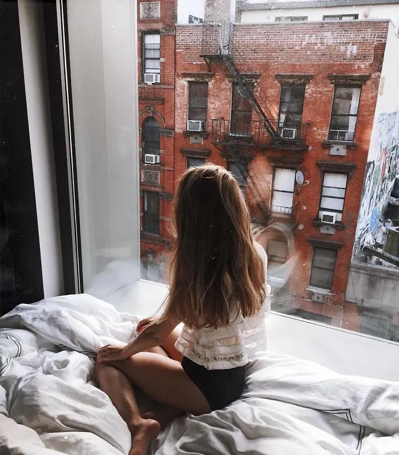 120Les House Apartment New York