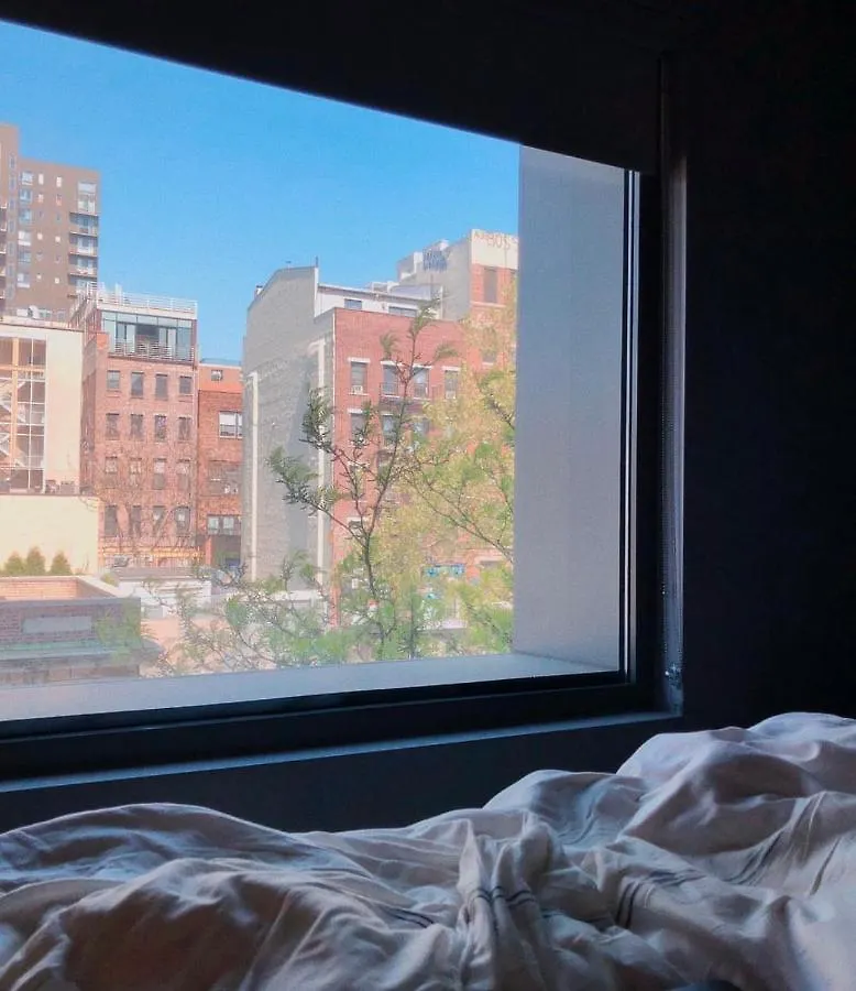 120Les House Apartment New York